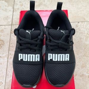 PUMA LITTLE BOY SHOES SIZE 13C